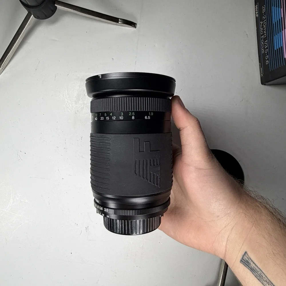 Vivitar 28-210mm f/3.5-5.6 Auto Focus Telephoto Zoom Lens for Nikon Boxed